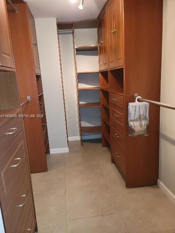 2425 Presidential Way 703, West Palm Beach, FL 33401