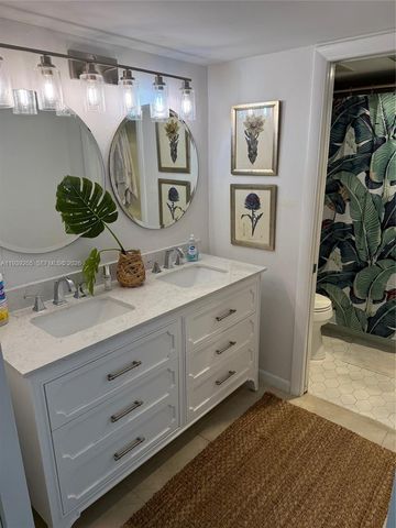 2425 Presidential Way 703, West Palm Beach, FL 33401