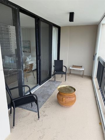 2425 Presidential Way 703, West Palm Beach, FL 33401