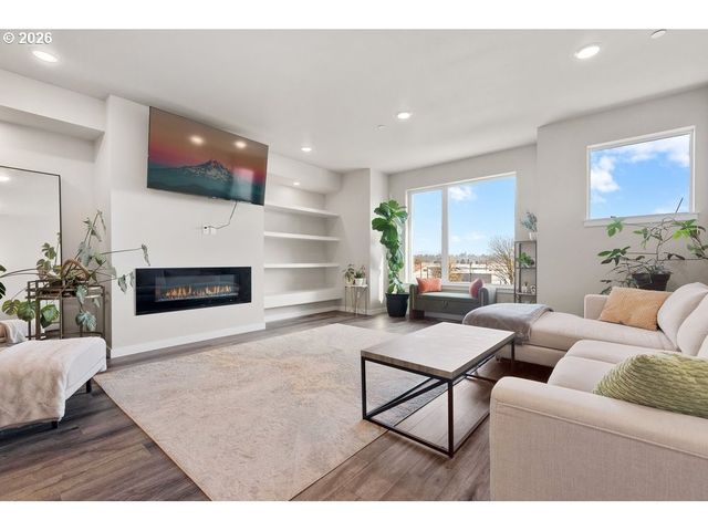 2635 Nw SUSSEX Ave, Portland, OR 97210