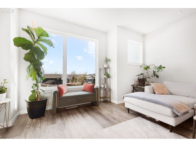 2635 Nw SUSSEX Ave, Portland, OR 97210