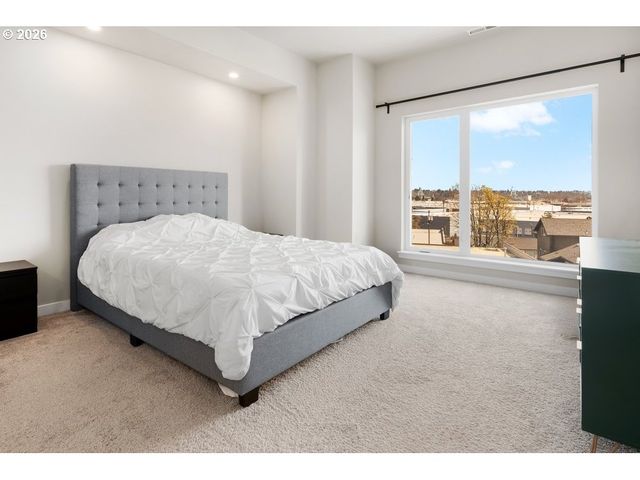 2635 Nw SUSSEX Ave, Portland, OR 97210