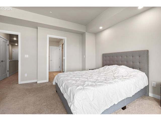 2635 Nw SUSSEX Ave, Portland, OR 97210