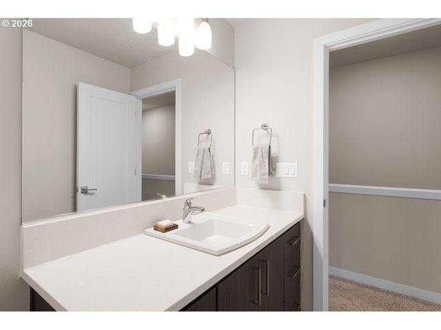 2635 Nw SUSSEX Ave, Portland, OR 97210