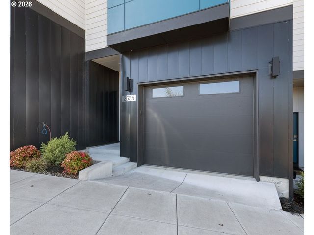 2635 Nw SUSSEX Ave, Portland, OR 97210