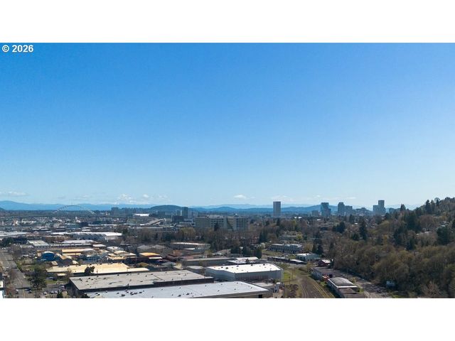 2635 Nw SUSSEX Ave, Portland, OR 97210