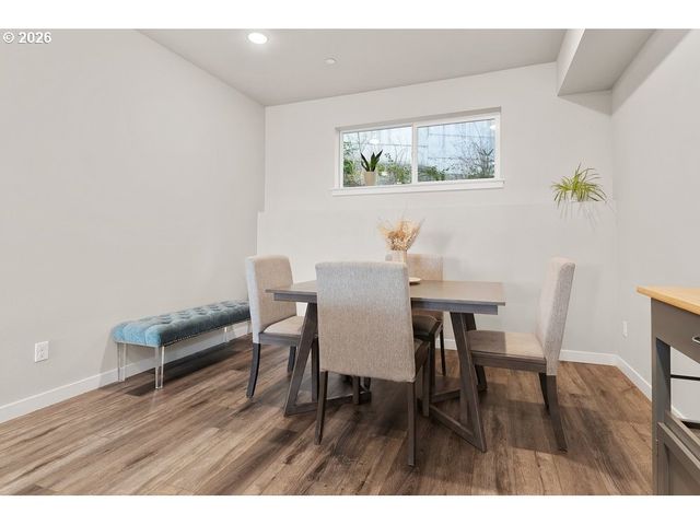 2635 Nw SUSSEX Ave, Portland, OR 97210