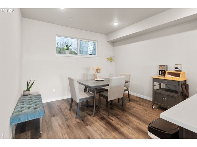 2635 Nw SUSSEX Ave, Portland, OR 97210