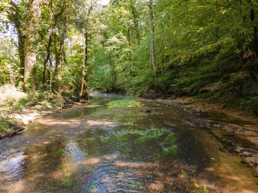 80 Sweetens Cove Road, South Pittsburg, TN 37380