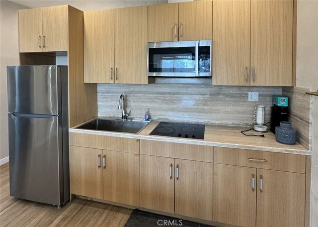 7416 S Western Avenue, Los Angeles, CA 90047