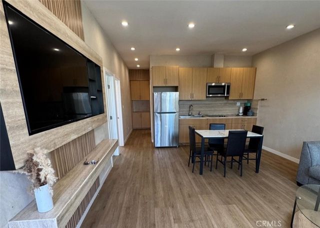 7416 S Western Avenue, Los Angeles, CA 90047