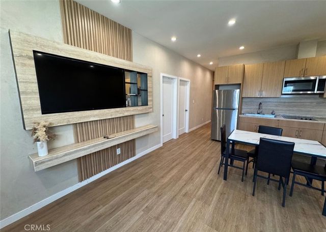 7416 S Western Avenue, Los Angeles, CA 90047