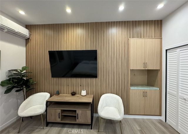 7416 S Western Avenue, Los Angeles, CA 90047