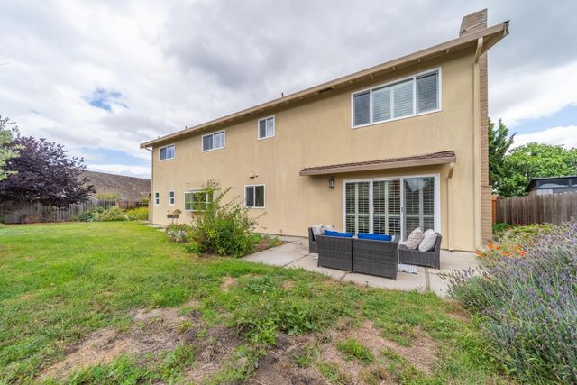 709 San Leandro Circle, Salinas, CA 93901