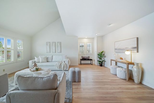709 San Leandro Circle, Salinas, CA 93901