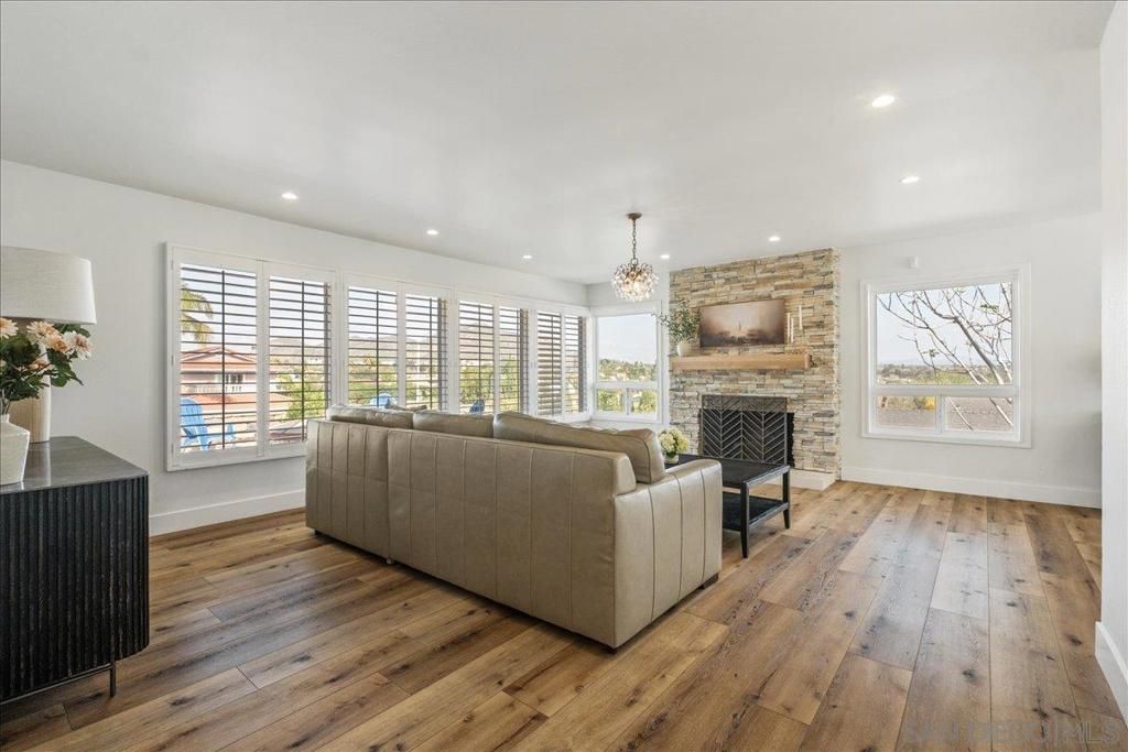 Image 7 of property listing at 6641 Murray Park Drive, San Diego, CA 92120