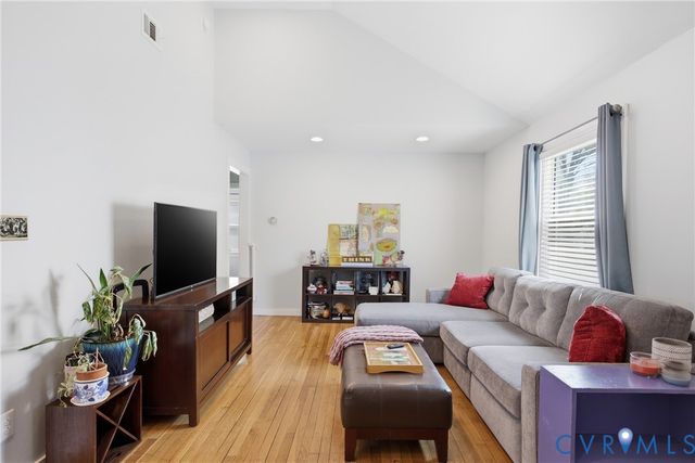 1016 Crafton Ln, Richmond, VA 23222