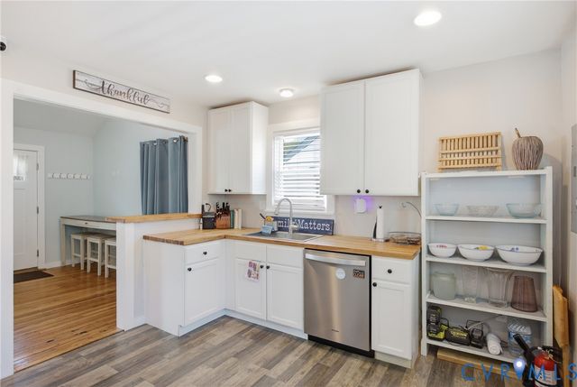 1016 Crafton Ln, Richmond, VA 23222