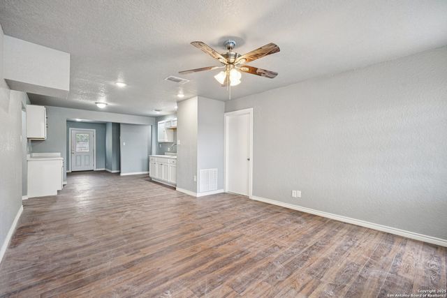 8819 Catalina Bay, San Antonio, TX 78242