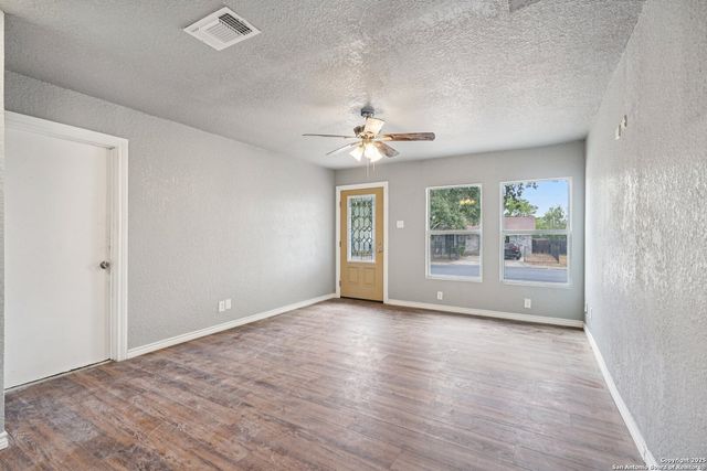 8819 Catalina Bay, San Antonio, TX 78242