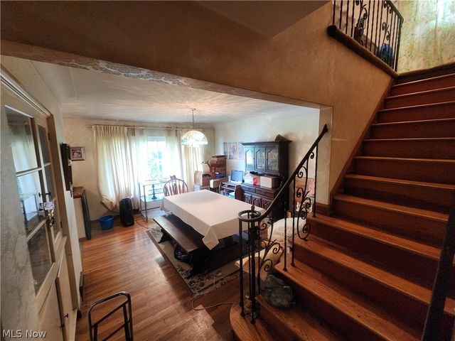 1425 Lynn Park Drive, Cleveland Heights, OH 44121