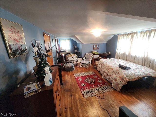 1425 Lynn Park Drive, Cleveland Heights, OH 44121