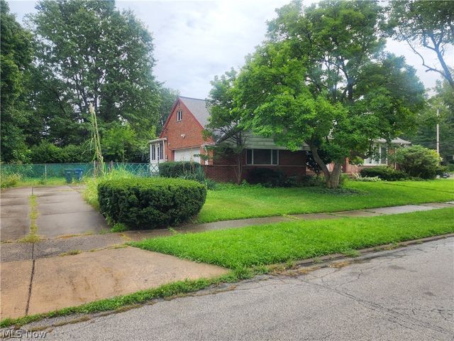 1425 Lynn Park Drive, Cleveland Heights, OH 44121
