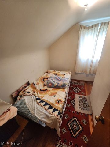 1425 Lynn Park Drive, Cleveland Heights, OH 44121