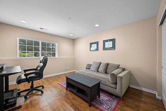 105 Arcadia Lane, Lake Zurich, IL 60047