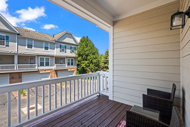 105 Arcadia Lane, Lake Zurich, IL 60047