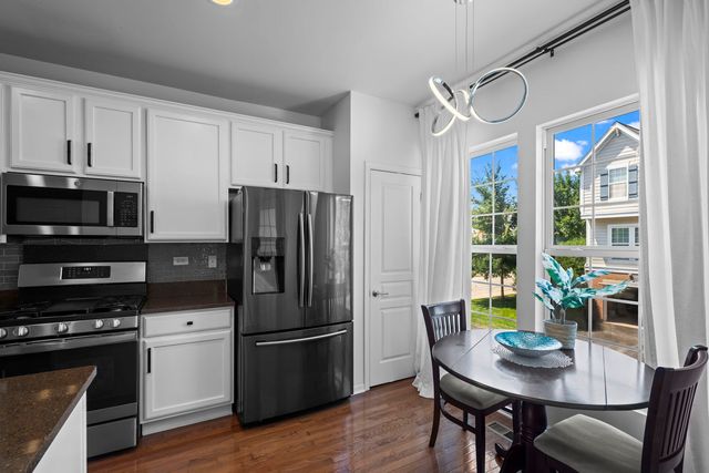 105 Arcadia Lane, Lake Zurich, IL 60047