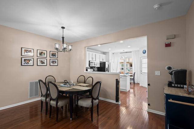 105 Arcadia Lane, Lake Zurich, IL 60047