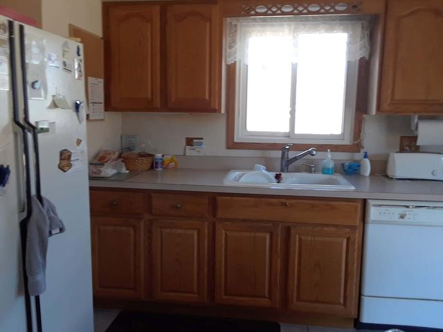 921 S Iowa Avenue, Addison, IL 60101