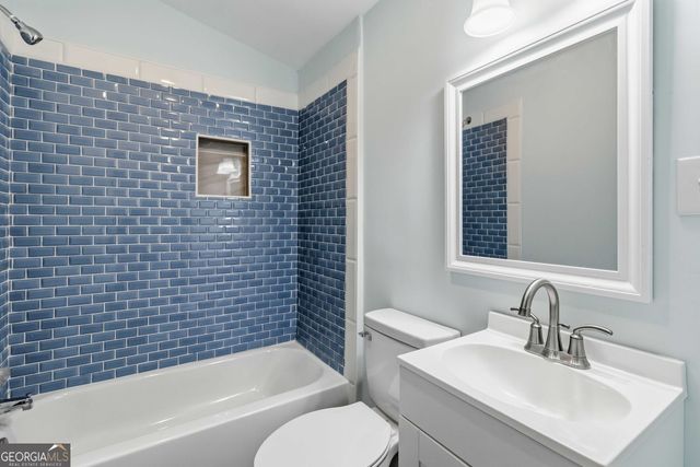 33 Head Street, Mcdonough, GA 30253