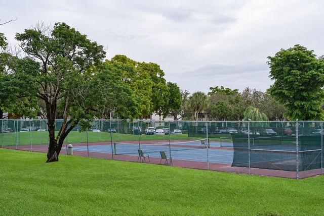 16500 Golf Club Road 301, Weston, FL 33326