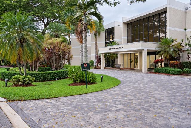16500 Golf Club Road 301, Weston, FL 33326