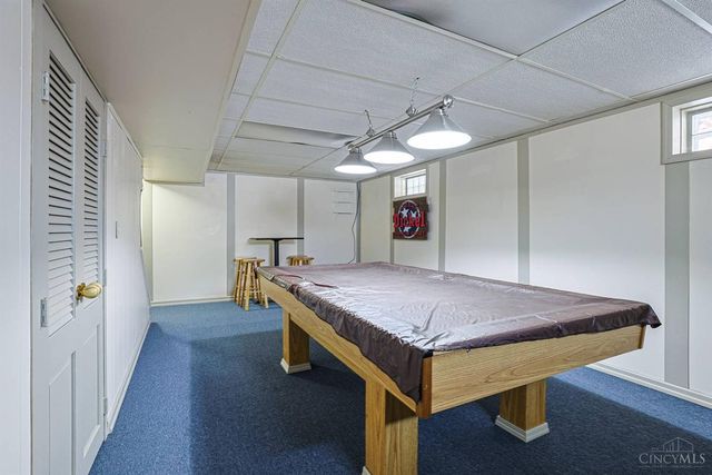 37 Hayden Drive, Greenhills, OH 45218