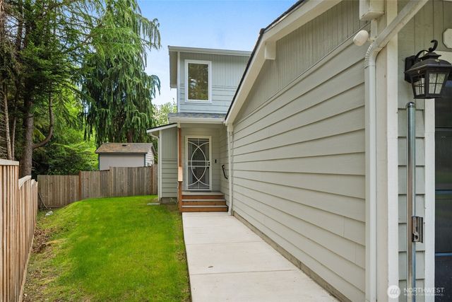 14009 13th Avenue SW, Burien, WA 98166