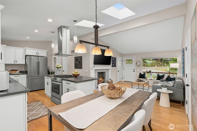 14009 13th Avenue SW, Burien, WA 98166