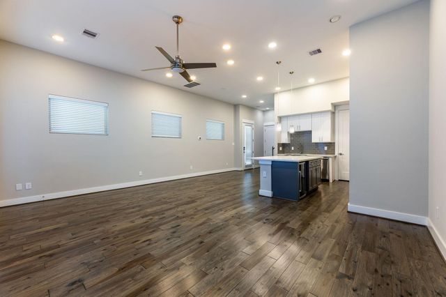 806 Thornton Road B, Houston, TX 77018