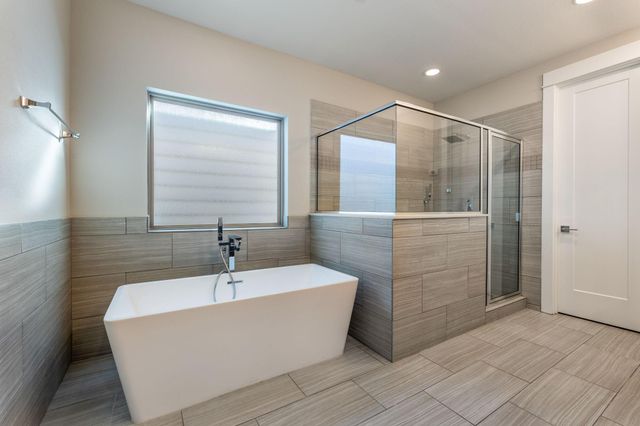 806 Thornton Road B, Houston, TX 77018