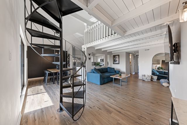 8106 168th Place 3W, Tinley Park, IL 60477