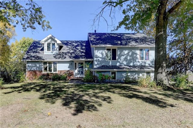 16210 Whispering Winds Road, Leavenworth, KS 66048