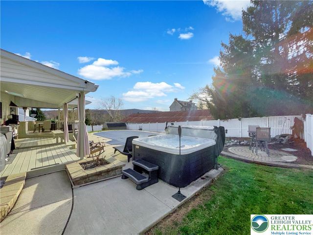 192 Faith Drive, Maiden Creek Twp, PA 19510