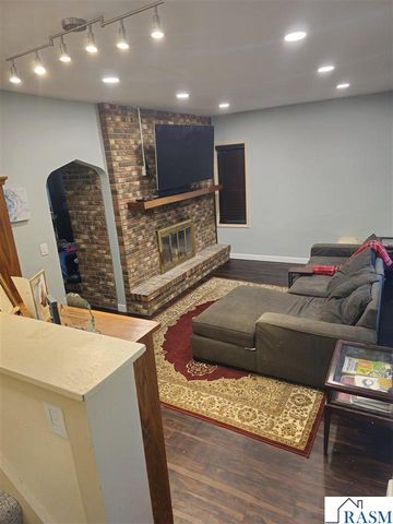 58369 240th Street, Mankato, MN 56003