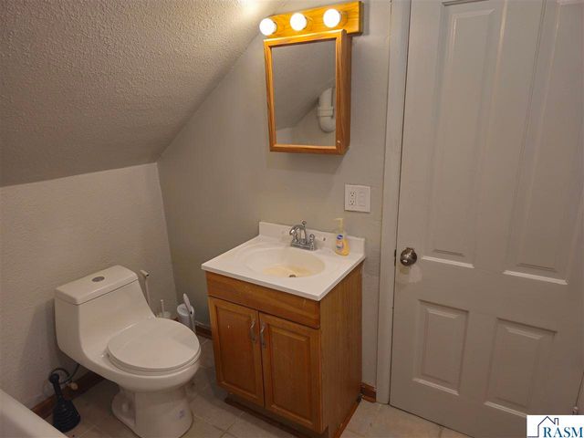 58369 240th Street, Mankato, MN 56003