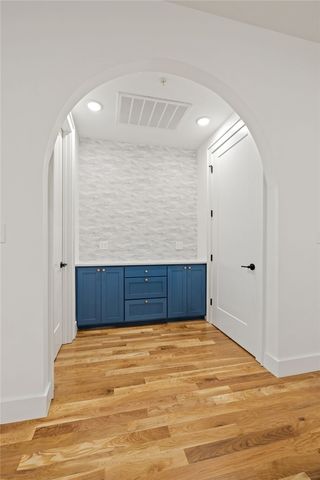 4621 S 47th Street, Rogers, AR 72758