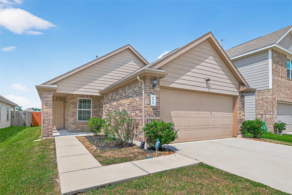 4915 Purple Wisteria Lane, Spring, TX 77373