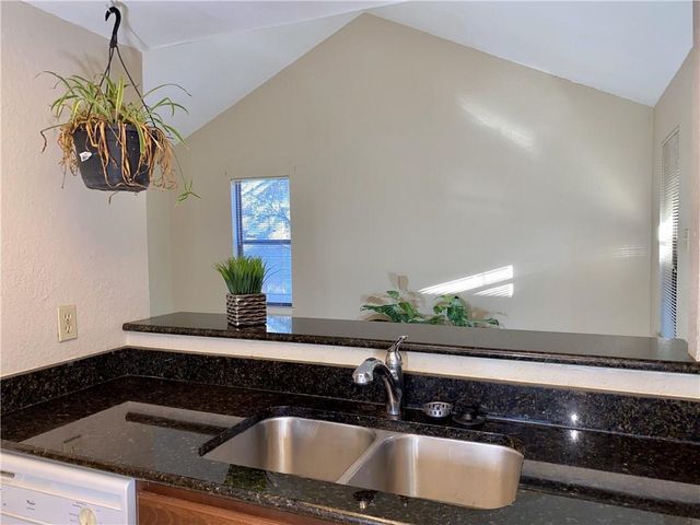 910 Milford WAY B, Austin, TX 78745