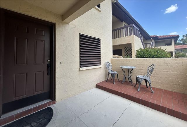 5231 LAKE VILLAGE DRIVE 27, Sarasota, FL 34235